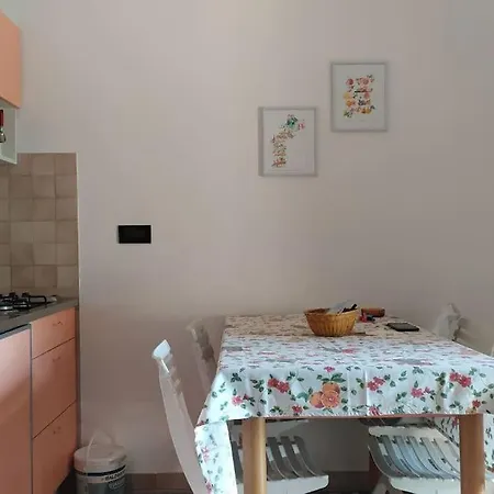 Nisportino, Elba. Bilocale Con Patio Vista Mare. Holiday home Casa Castagno